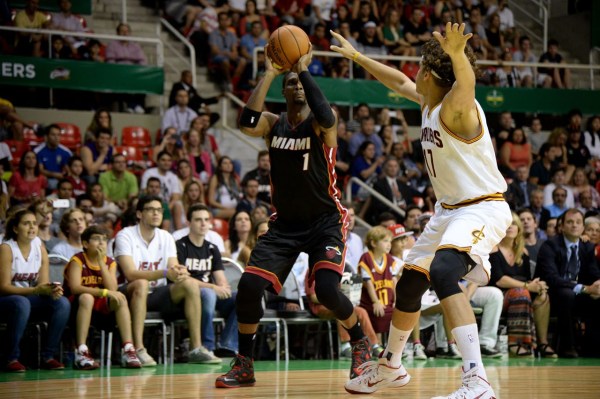 包括提升女 包括提升女