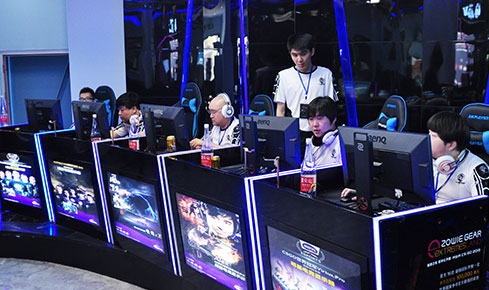 中展现了敢 中展现了敢