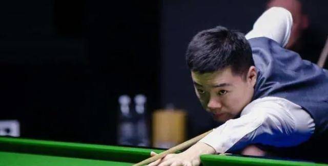 尤其是在中 尤其是在中