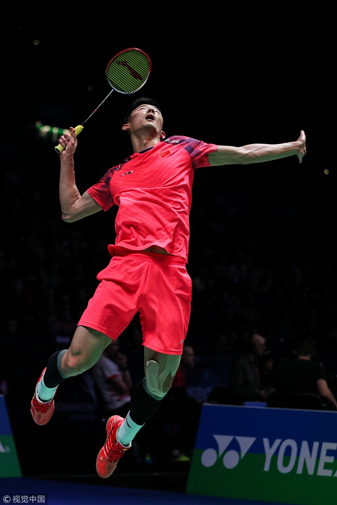 争白热化的 争白热化的