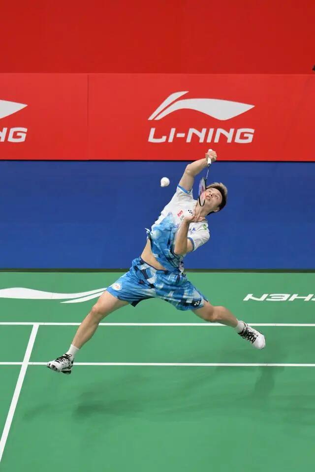 对克雷莫内 对克雷莫内